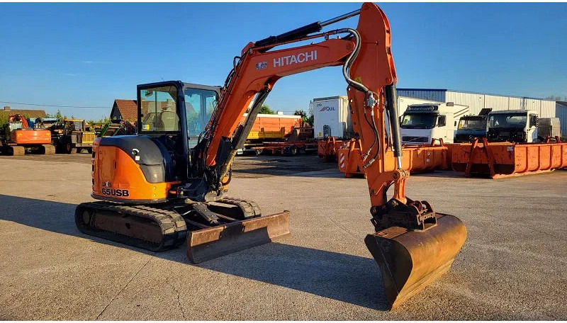 Гусеничный экскаватор Hitachi ZX65USB-5A CLR: фото 13 Гусеничный экскаватор Hitachi ZX65USB-5A CLR: фото 13