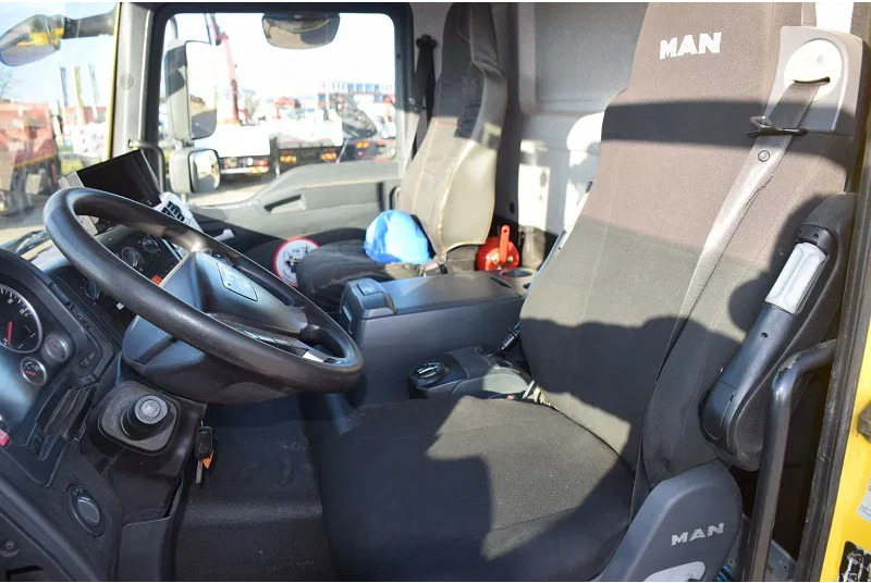 Грузовик-цистерна MAN TGM 26.340: фото 12