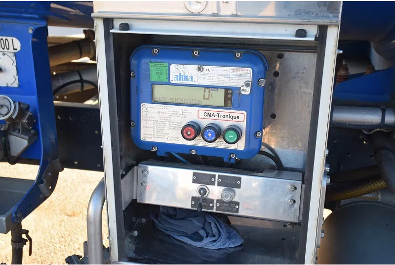 Грузовик-цистерна MAN TGM 26.340: фото 6