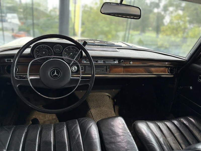 Mercedes-Benz 280SE *OldTimer*Automaat*LerenZetels*Schuifdak* - Легковой автомобиль: фото 3 Mercedes-Benz 280SE *OldTimer*Automaat*LerenZetels*Schuifdak* - Легковой автомобиль: фото 3