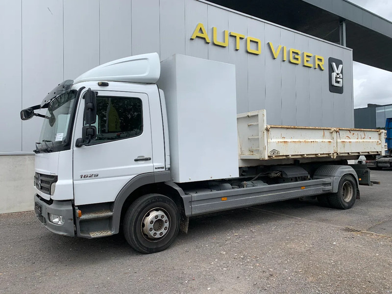 Mercedes-Benz Atego 1529 Laadbak*Containersysteem*Achteruitrijcamera* - Грузовик бортовой/ Платформа: фото 1 Mercedes-Benz Atego 1529 Laadbak*Containersysteem*Achteruitrijcamera* - Грузовик бортовой/ Платформа: фото 1