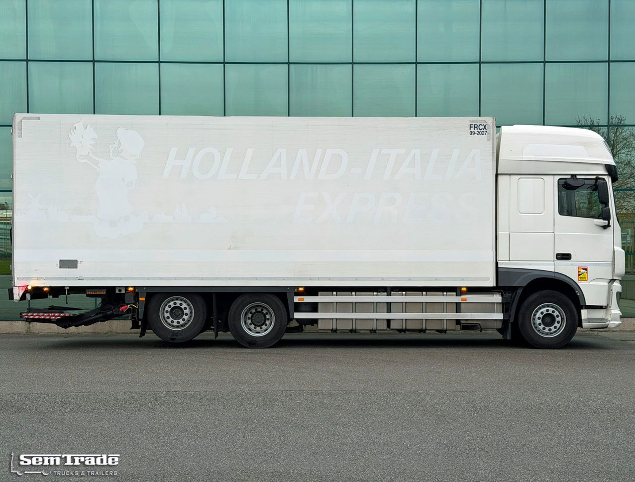 DAF XF 480 FAR SSC Isolated BOX 810x250x275 CM Inside TRS Cooling Tail Lift TOP Condition NL-Truck - Рефрижератор: фото 5 DAF XF 480 FAR SSC Isolated BOX 810x250x275 CM Inside TRS Cooling Tail Lift TOP Condition NL-Truck - Рефрижератор: фото 5