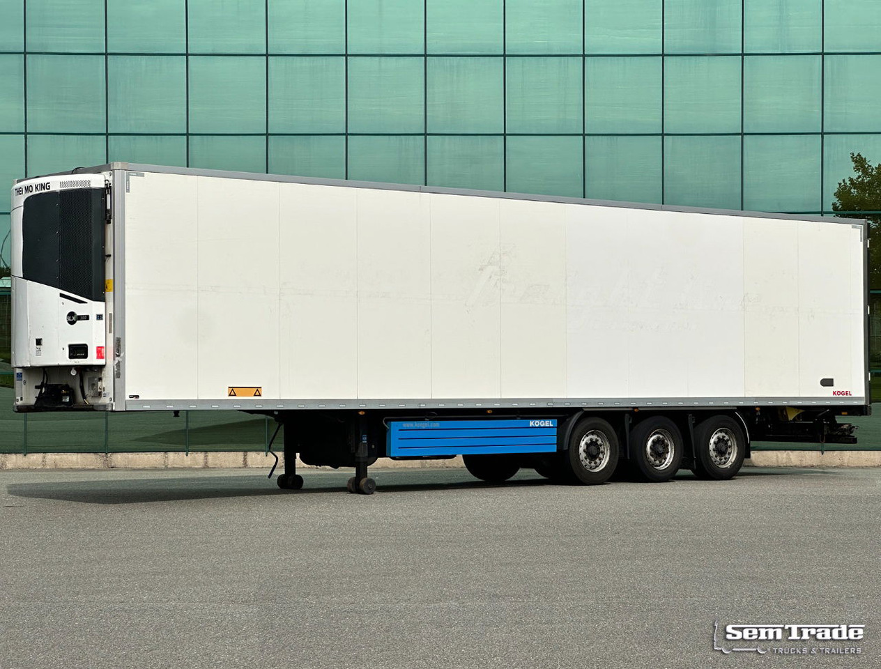 Kögel S24-4 Thermo King SLXi 300 Lift Axle 1340x250x270 CM Inside Super Condition - Полуприцеп-рефрижератор: фото 1 Kögel S24-4 Thermo King SLXi 300 Lift Axle 1340x250x270 CM Inside Super Condition - Полуприцеп-рефрижератор: фото 1