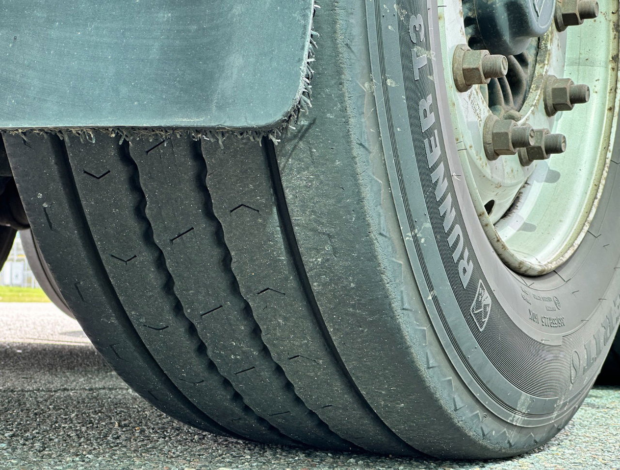 Полуприцеп-рефрижератор Kögel S24-4 Thermo King SLXi 300 Lift Axle 1340x250x270 CM Inside Super Condition: фото 14