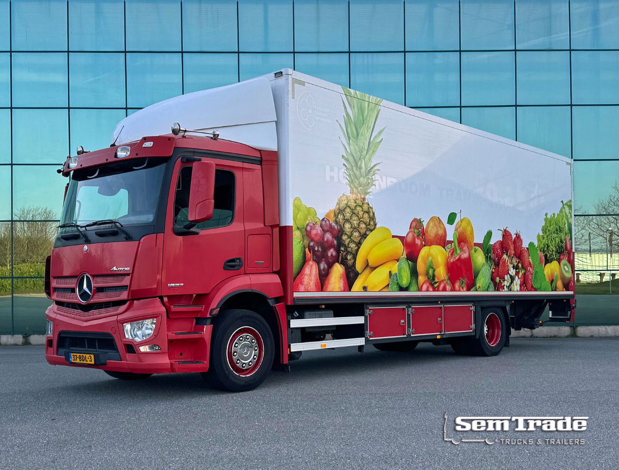 Mercedes-Benz Antos 1827 Euro 6 VOL Geisoleerde 15 Karren BAK 277 CM Hoog Kachel - Грузовик с закрытым кузовом: фото 1 Mercedes-Benz Antos 1827 Euro 6 VOL Geisoleerde 15 Karren BAK 277 CM Hoog Kachel - Грузовик с закрытым кузовом: фото 1