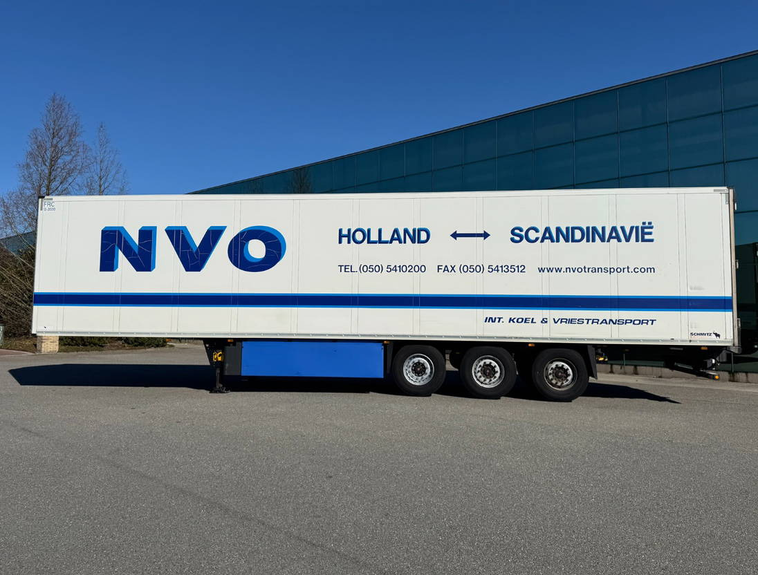 Schmitz Cargobull SCBS3B Carrier Vector SAF Axles Disc Brakes APK - TUV 02-2026 - Полуприцеп-рефрижератор: фото 2 Schmitz Cargobull SCBS3B Carrier Vector SAF Axles Disc Brakes APK - TUV 02-2026 - Полуприцеп-рефрижератор: фото 2