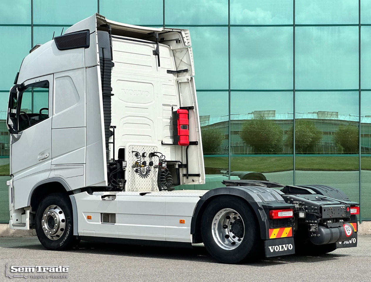 Volvo FH 500 I-Park Cool 591.000 KM 2X Tanks Alcoa Super Condition - Тягач: фото 3 Volvo FH 500 I-Park Cool 591.000 KM 2X Tanks Alcoa Super Condition - Тягач: фото 3