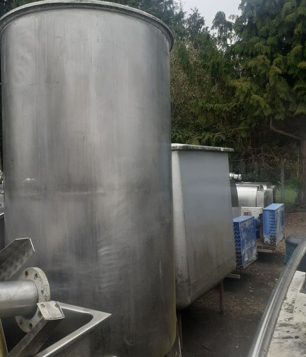 Tanks à lait inox, Bacs inox diverses dimensions,Plonges inox,armoires inox,reserves eau pluviale, - Резервуар для хранения: фото 1 Tanks à lait inox, Bacs inox diverses dimensions,Plonges inox,armoires inox,reserves eau pluviale, - Резервуар для хранения: фото 1