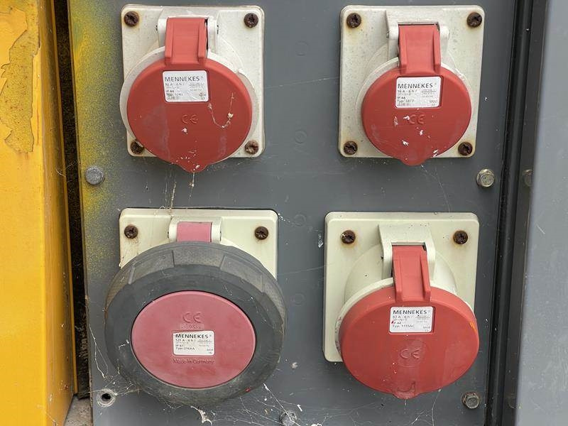 SDMO R 110 C 3 - Электрогенератор: фото 5 SDMO R 110 C 3 - Электрогенератор: фото 5