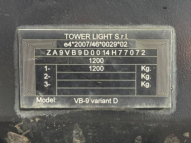Tower Light VB 9 LED - Осветительная мачта: фото 2 Tower Light VB 9 LED - Осветительная мачта: фото 2