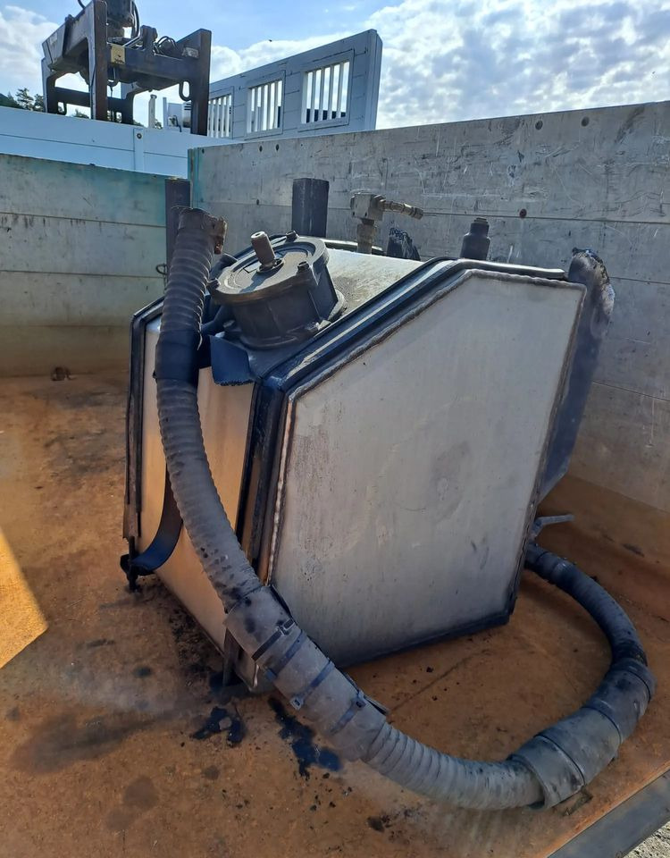 Самосвал MAN: фото 9