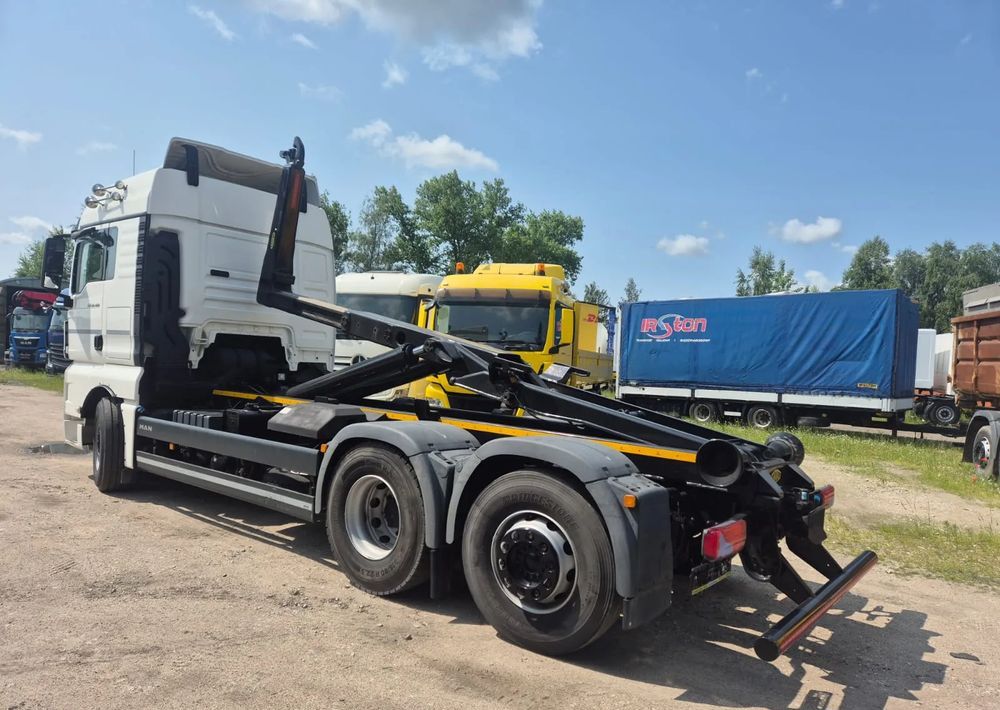 MAN TGX 26-460 Hakowiec oś skrętna - Крюковой мультилифт: фото 1 MAN TGX 26-460 Hakowiec oś skrętna - Крюковой мультилифт: фото 1