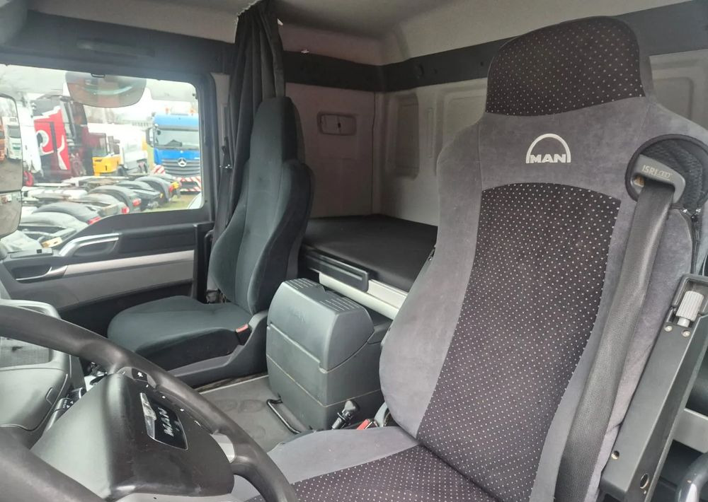 MAN TGS 18.400 Euro 6 Nauka jazdy - Тягач, Тентованный полуприцеп: фото 4 MAN TGS 18.400 Euro 6 Nauka jazdy - Тягач, Тентованный полуприцеп: фото 4
