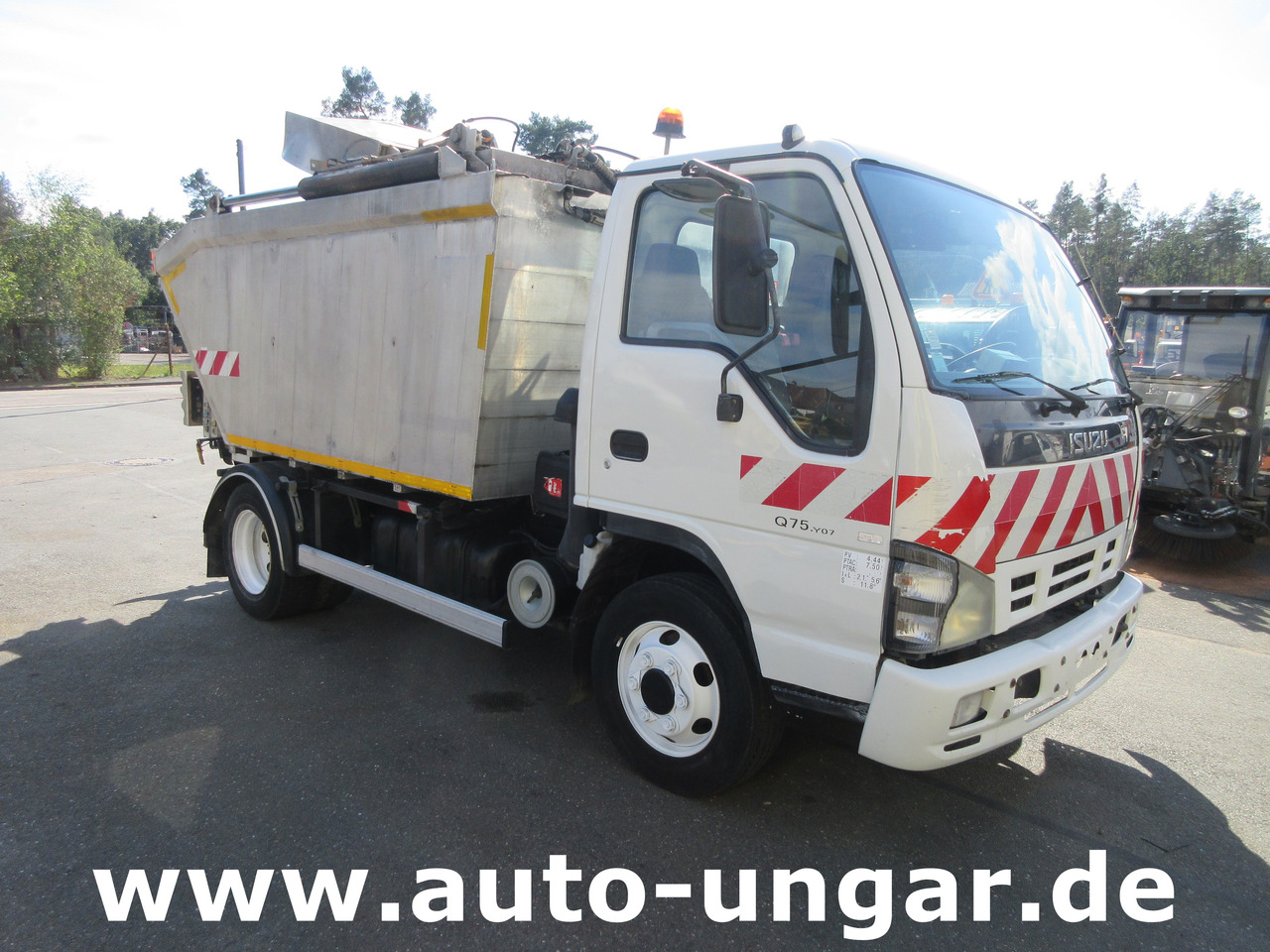 ISUZU NQR smoother NPR 75 Q75.Y07 Faun Müllwagen Euro 4 Kipper Lifter Presse - Мусоровоз: фото 3 ISUZU NQR smoother NPR 75 Q75.Y07 Faun Müllwagen Euro 4 Kipper Lifter Presse - Мусоровоз: фото 3