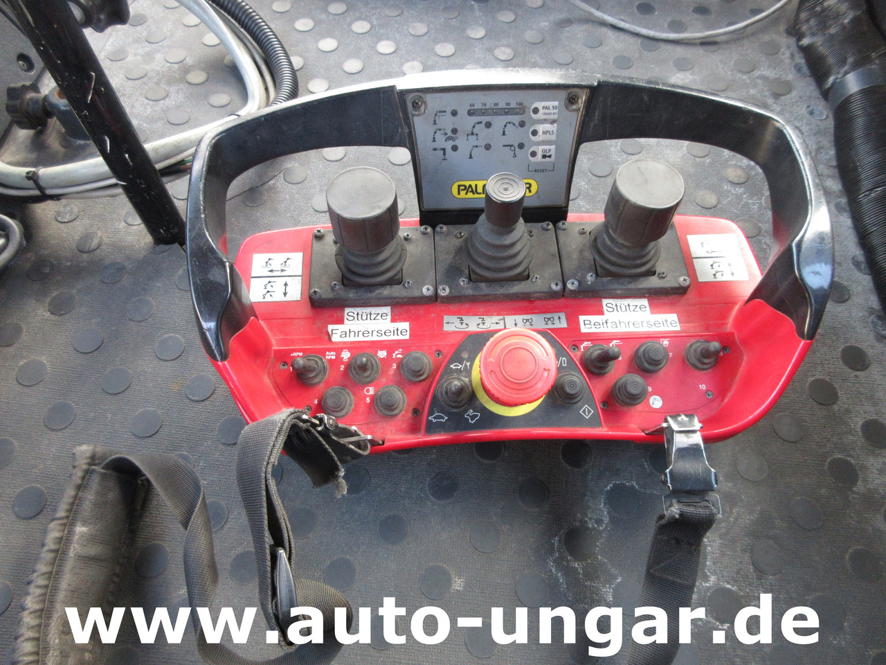 Самосвал, Автоманипулятор Iveco Trakker 360 Kipper Allrad 4x4 Kran Palfinger PK 9002 Kommunalhydraulik Winterdienst Euro 5: фото 35 Самосвал, Автоманипулятор Iveco Trakker 360 Kipper Allrad 4x4 Kran Palfinger PK 9002 Kommunalhydraulik Winterdienst Euro 5: фото 35