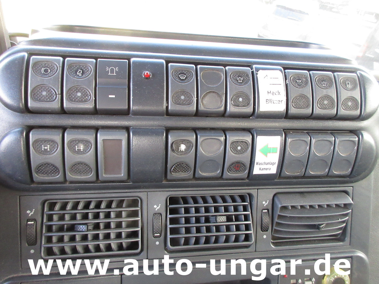 Самосвал, Автоманипулятор Iveco Trakker 360 Kipper Allrad 4x4 Kran Palfinger PK 9002 Kommunalhydraulik Winterdienst Euro 5: фото 37 Самосвал, Автоманипулятор Iveco Trakker 360 Kipper Allrad 4x4 Kran Palfinger PK 9002 Kommunalhydraulik Winterdienst Euro 5: фото 37