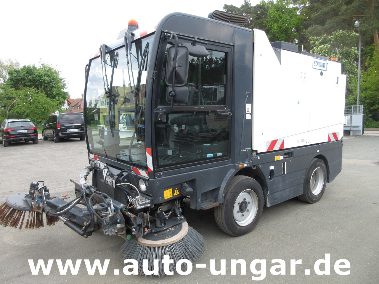 Schmidt Cleango 500 CS556 Euro 6 mit Wildkrautbesen Kehrmaschine aus 1. Hand - Подметально-уборочная машина: фото 3 Schmidt Cleango 500 CS556 Euro 6 mit Wildkrautbesen Kehrmaschine aus 1. Hand - Подметально-уборочная машина: фото 3