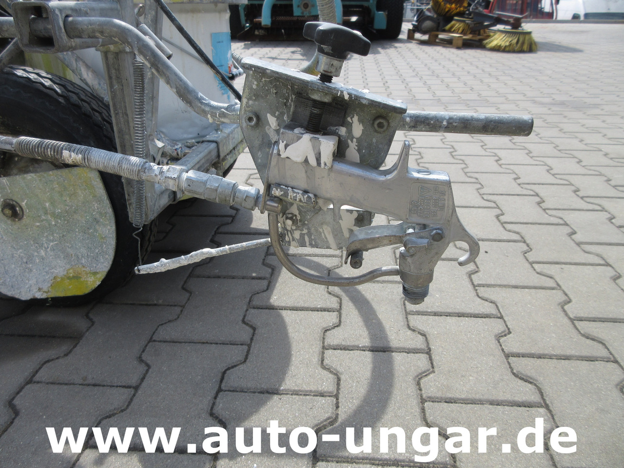 ProSign Citadine Graco Airless Road Marking Machine Straßenmarkiermaschine Markiermaschine - Строительная техника: фото 4 ProSign Citadine Graco Airless Road Marking Machine Straßenmarkiermaschine Markiermaschine - Строительная техника: фото 4