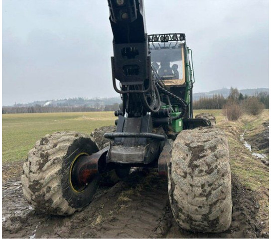 John Deere 1470E 6W +(2016) H415 - Валочная головка: фото 3 John Deere 1470E 6W +(2016) H415 - Валочная головка: фото 3
