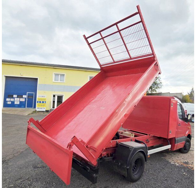 Mercedes-Benz Sprinter 516 - Малотоннажный самосвал: фото 3 Mercedes-Benz Sprinter 516 - Малотоннажный самосвал: фото 3