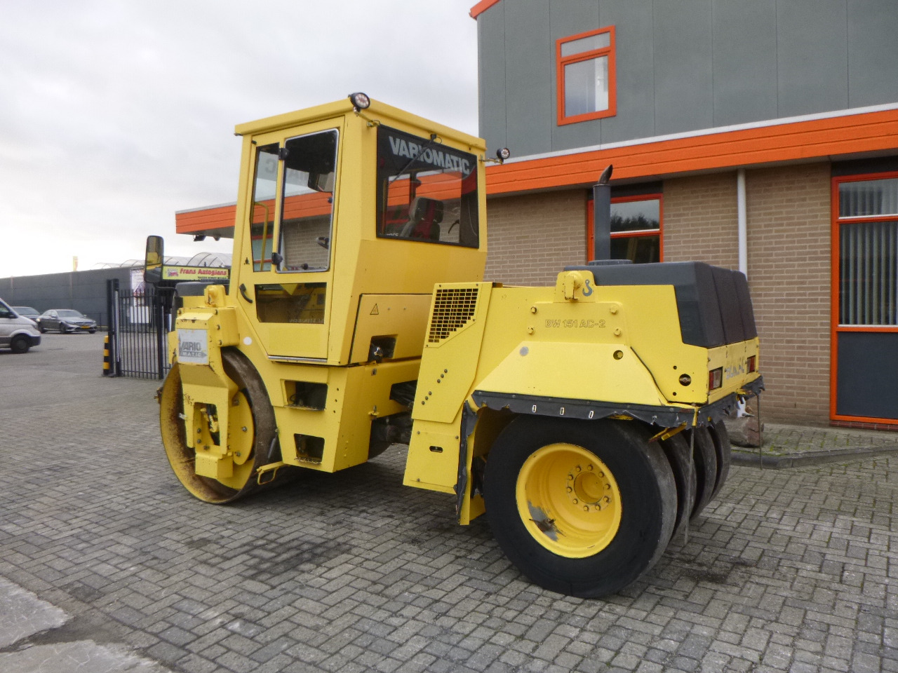 BOMAG BW151AC-2 - Комбинированный каток: фото 2 BOMAG BW151AC-2 - Комбинированный каток: фото 2