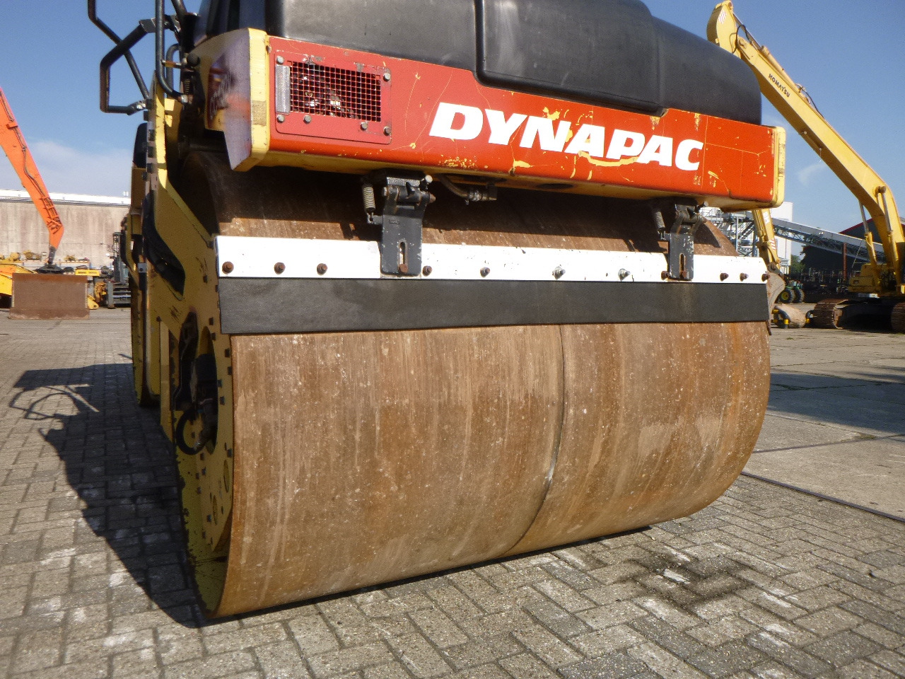 Дорожный каток DYNAPAC CC432V: фото 11 Дорожный каток DYNAPAC CC432V: фото 11