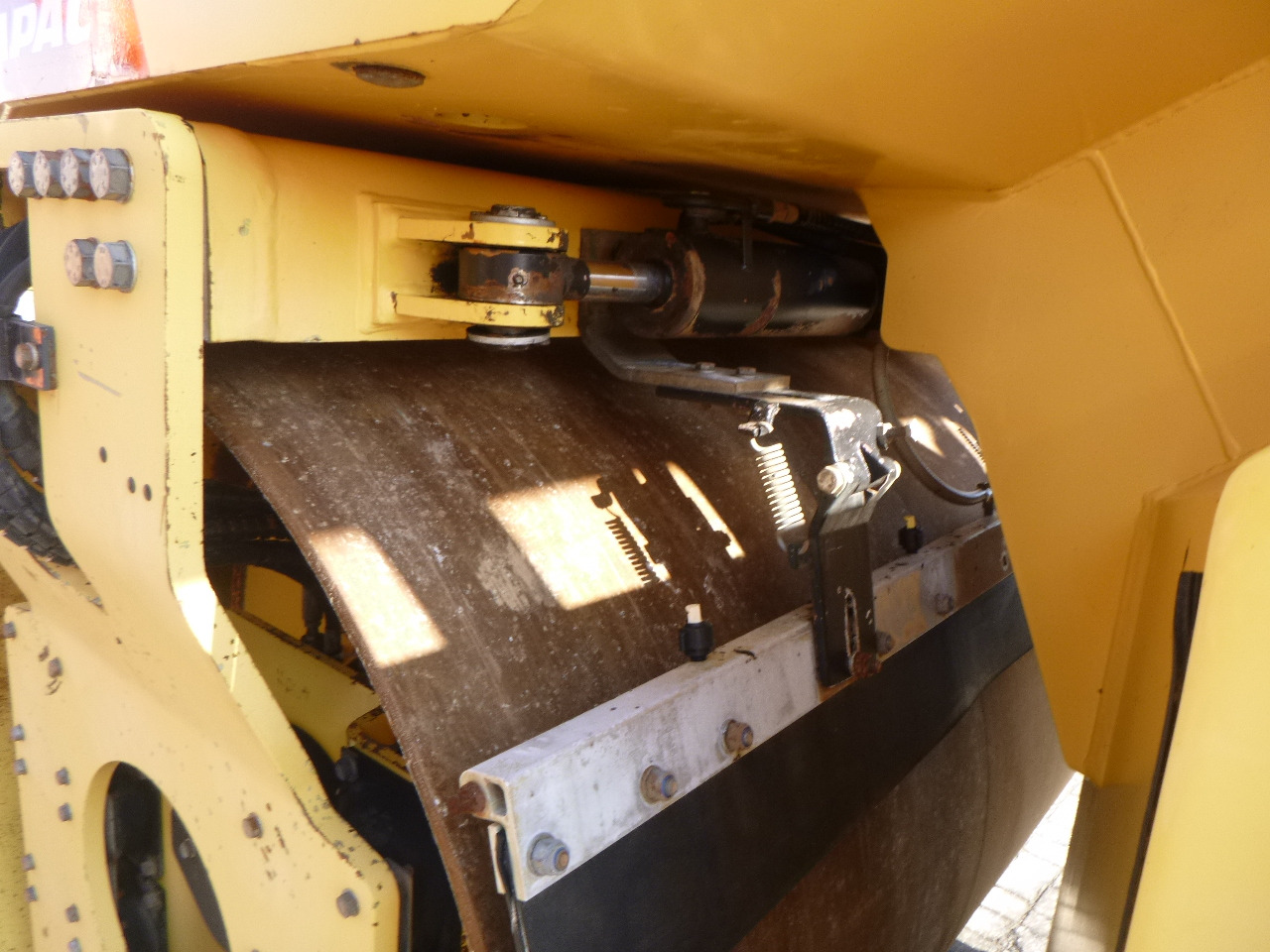 Дорожный каток DYNAPAC CC432V: фото 24 Дорожный каток DYNAPAC CC432V: фото 24