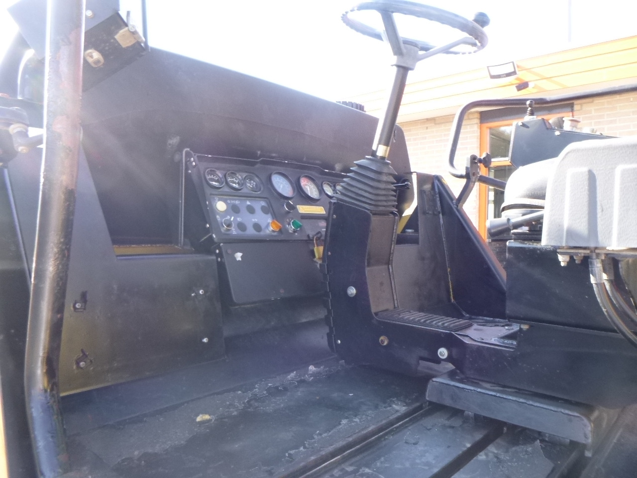 Дорожный каток DYNAPAC CC432V: фото 28 Дорожный каток DYNAPAC CC432V: фото 28