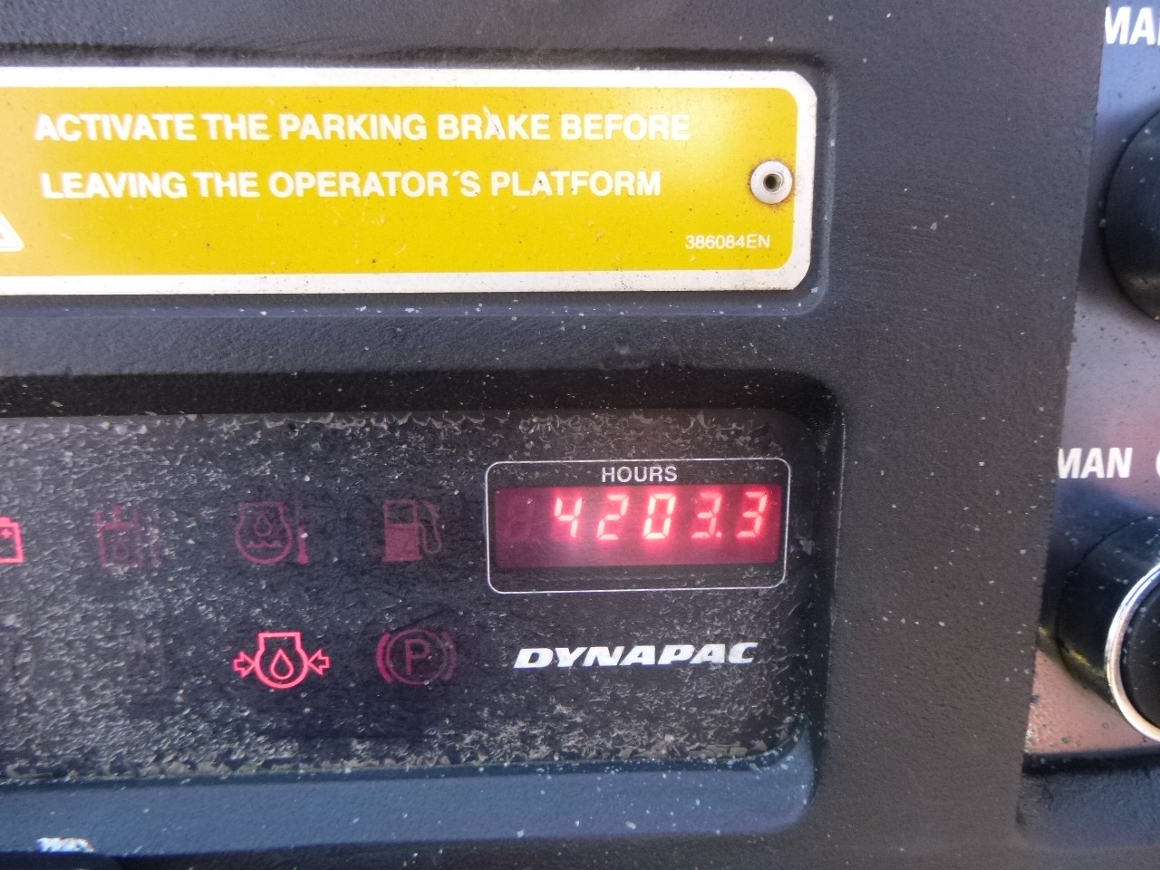 Дорожный каток DYNAPAC CC432V: фото 31 Дорожный каток DYNAPAC CC432V: фото 31