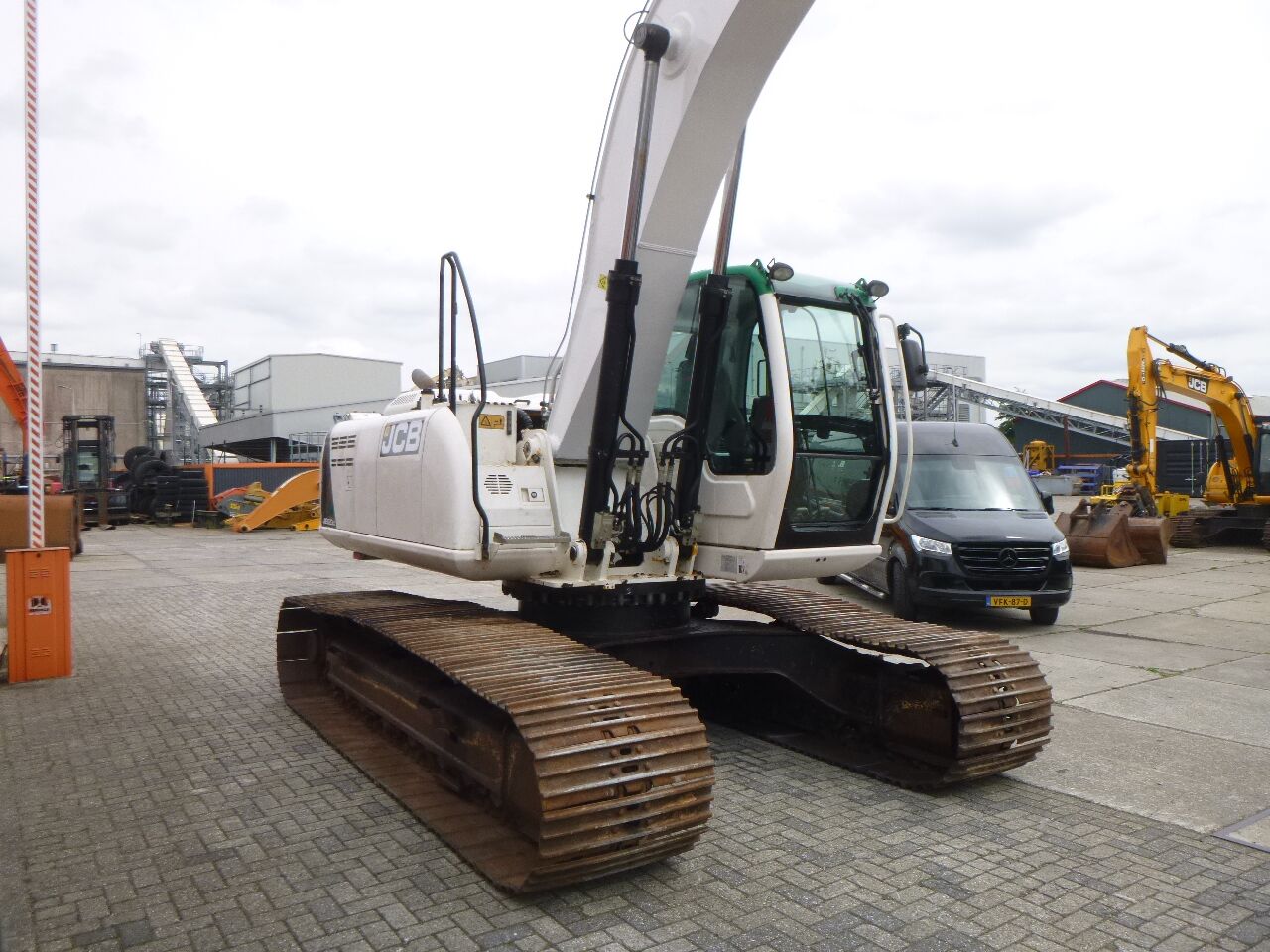 JCB JS220LC - Экскаватор с длинной стрелой: фото 5 JCB JS220LC - Экскаватор с длинной стрелой: фото 5