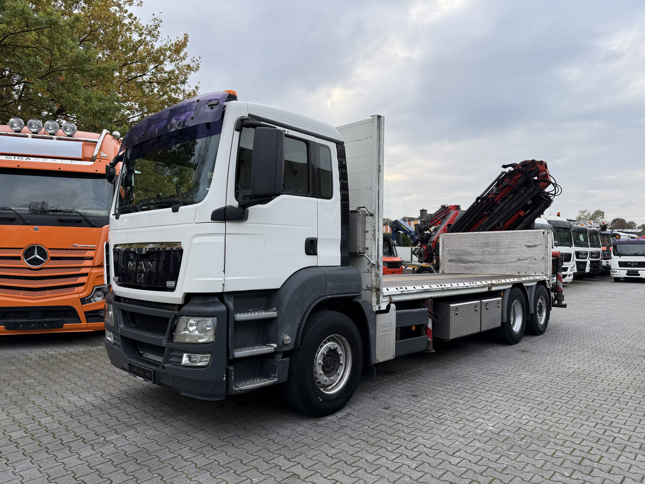 MAN TGS 26.360 6X2 Palfinger 27002 bis 26.5 Meter - Автоманипулятор, Грузовик бортовой/ Платформа: фото 1 MAN TGS 26.360 6X2 Palfinger 27002 bis 26.5 Meter - Автоманипулятор, Грузовик бортовой/ Платформа: фото 1