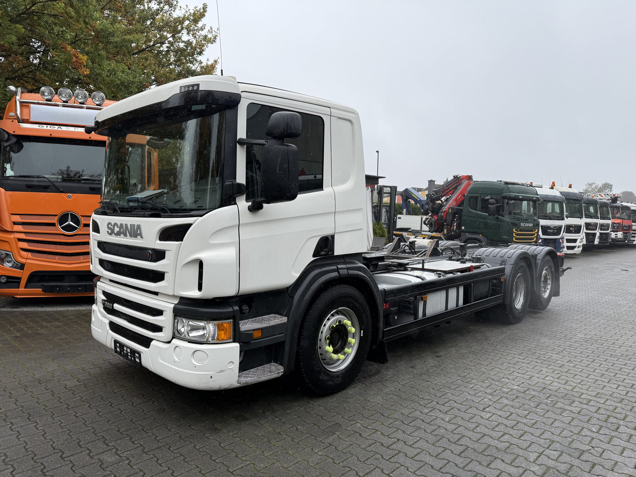 Scania P280 6X2*4 - Грузовик-шасси: фото 1 Scania P280 6X2*4 - Грузовик-шасси: фото 1