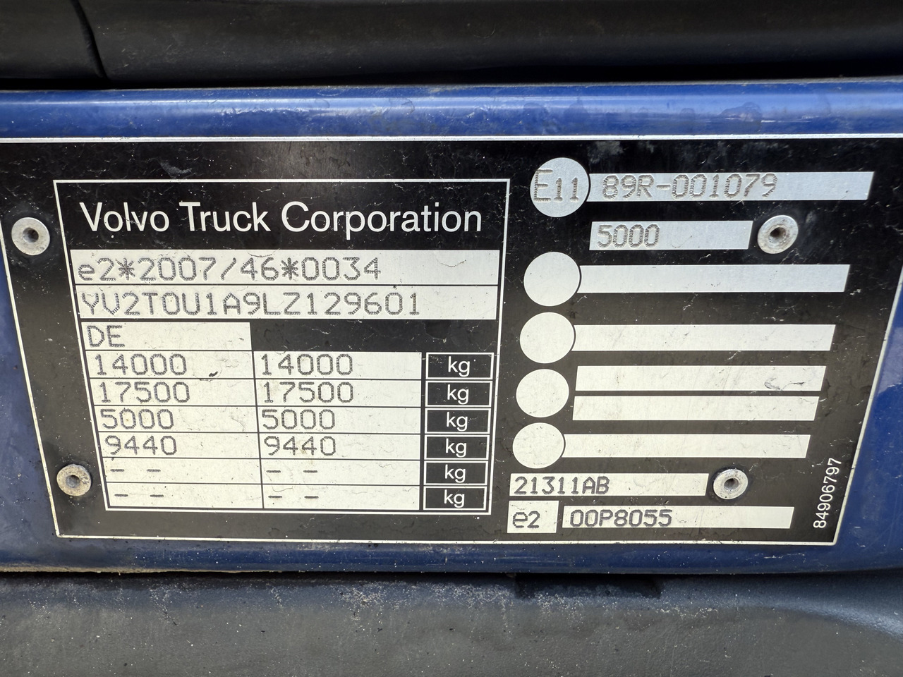 Тентованный грузовик Volvo FL210 14 Tonner: фото 7