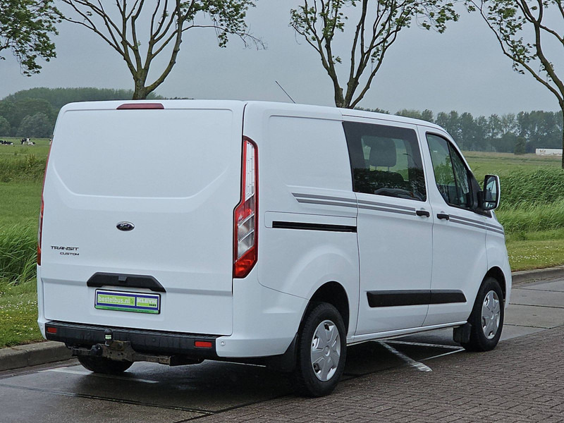 Ford Transit 2.0 - Легковой фургон: фото 3 Ford Transit 2.0 - Легковой фургон: фото 3