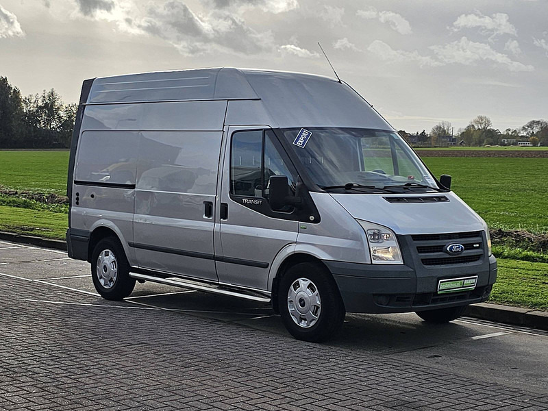 Ford Transit 2.2 TDCI - Легковой фургон: фото 5 Ford Transit 2.2 TDCI - Легковой фургон: фото 5