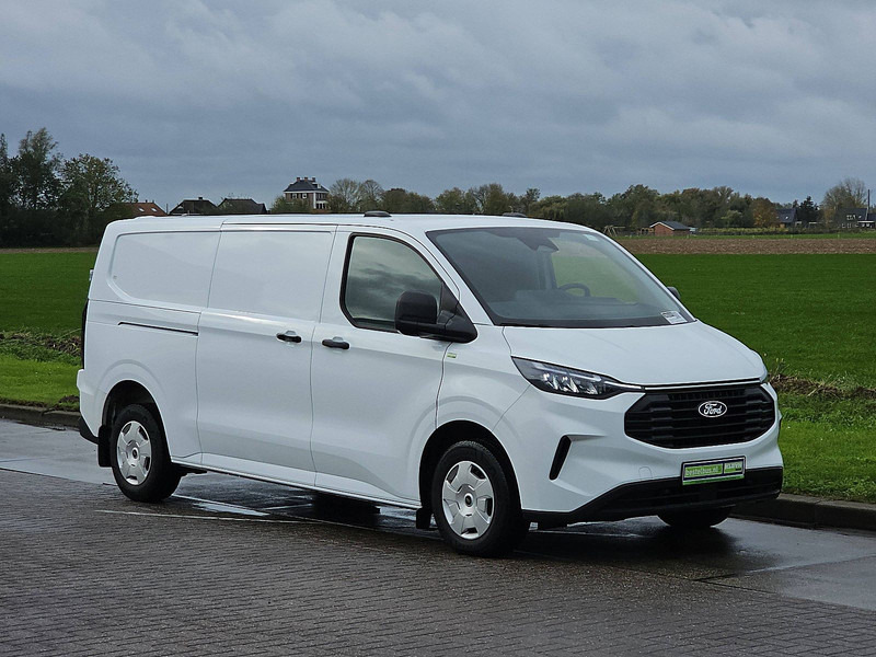 Ford Transit Custom 2.0 L2H1 Navi Euro6 AC! - Цельнометаллический фургон: фото 5 Ford Transit Custom 2.0 L2H1 Navi Euro6 AC! - Цельнометаллический фургон: фото 5