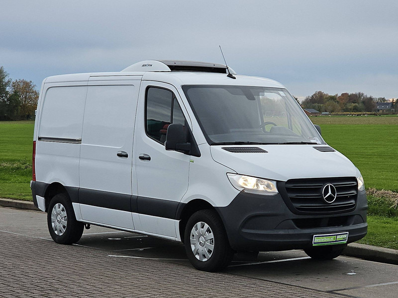 Mercedes-Benz Sprinter 311 CDI FRIGO L1H1 - Малотоннажный рефрижератор: фото 5 Mercedes-Benz Sprinter 311 CDI FRIGO L1H1 - Малотоннажный рефрижератор: фото 5