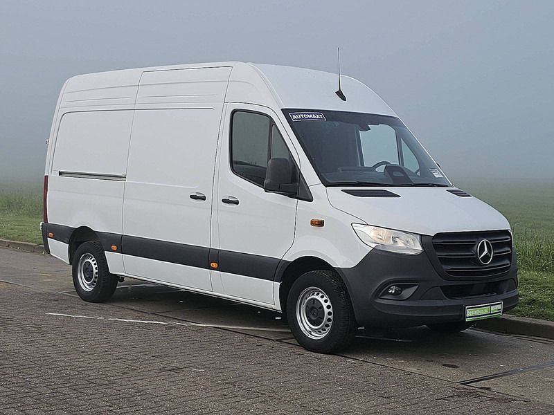 Mercedes-Benz Sprinter 317 L2H2 Mbux RWD Euro6! - Цельнометаллический фургон: фото 5 Mercedes-Benz Sprinter 317 L2H2 Mbux RWD Euro6! - Цельнометаллический фургон: фото 5