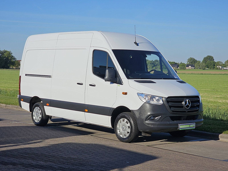 Mercedes-Benz Sprinter 317 L2H2 Mbux RWD! - Цельнометаллический фургон: фото 5 Mercedes-Benz Sprinter 317 L2H2 Mbux RWD! - Цельнометаллический фургон: фото 5