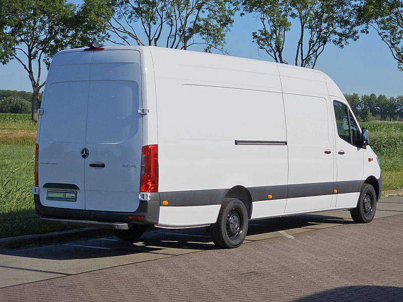 Mercedes-Benz Sprinter 317 L4H2 SUPERMAXI XXL! - Цельнометаллический фургон: фото 3 Mercedes-Benz Sprinter 317 L4H2 SUPERMAXI XXL! - Цельнометаллический фургон: фото 3