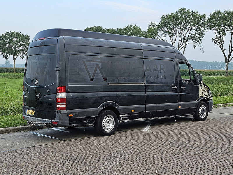 Mercedes-Benz Sprinter - Цельнометаллический фургон: фото 3 Mercedes-Benz Sprinter - Цельнометаллический фургон: фото 3