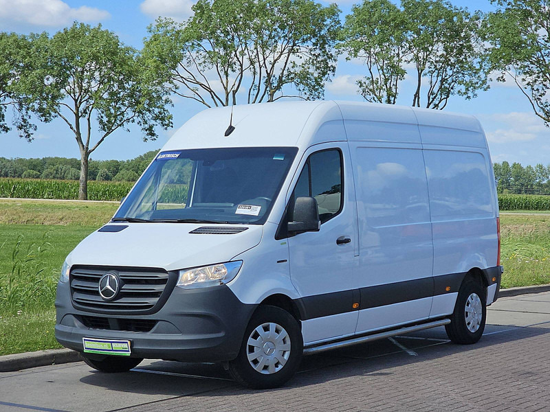 Mercedes-Benz eSprinter  L2H2 35 KWH - Цельнометаллический фургон, Электрический фургон: фото 2 Mercedes-Benz eSprinter  L2H2 35 KWH - Цельнометаллический фургон, Электрический фургон: фото 2
