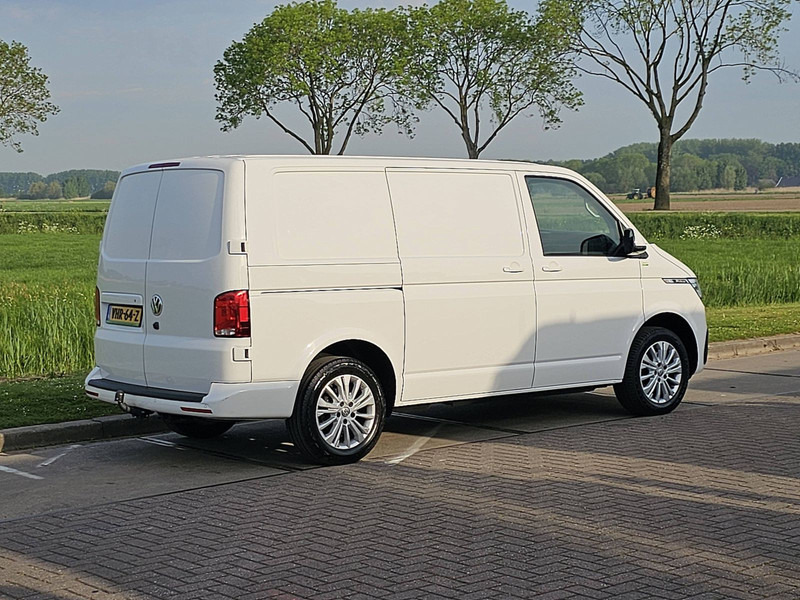 Volkswagen Transporter 2.0 TDI L1H1 BULLI LED NAP! - Легковой фургон: фото 3 Volkswagen Transporter 2.0 TDI L1H1 BULLI LED NAP! - Легковой фургон: фото 3