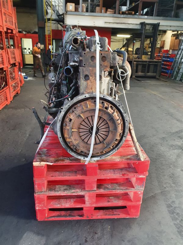 DAF WS 242 M - Двигатель: фото 3 DAF WS 242 M - Двигатель: фото 3