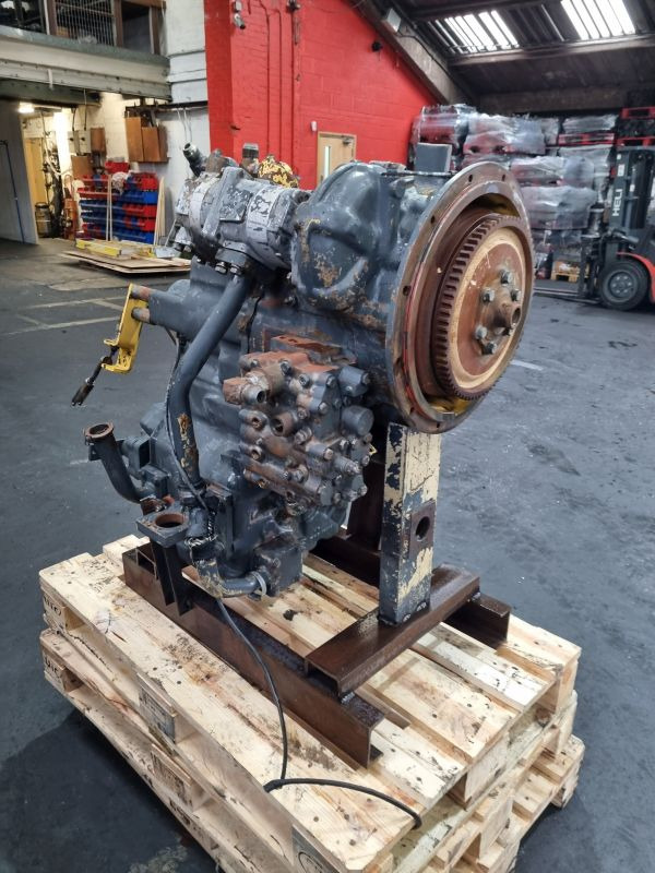 Komatsu WA320-3 Gearbox (Plant) - Коробка передач для Строительной техники: фото 1 Komatsu WA320-3 Gearbox (Plant) - Коробка передач для Строительной техники: фото 1
