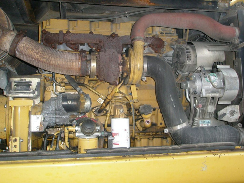 Caterpillar M318D - Колёсный экскаватор: фото 5 Caterpillar M318D - Колёсный экскаватор: фото 5