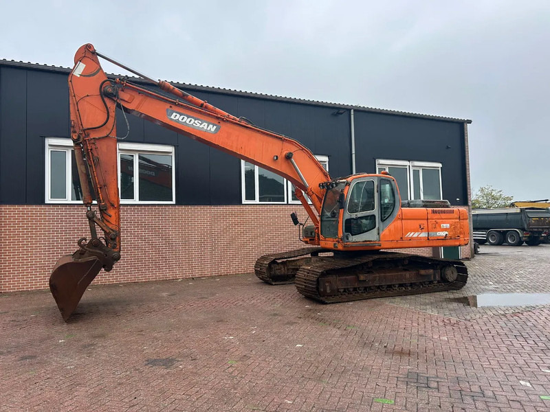 Doosan DX255LC - Гусеничный экскаватор: фото 1 Doosan DX255LC - Гусеничный экскаватор: фото 1