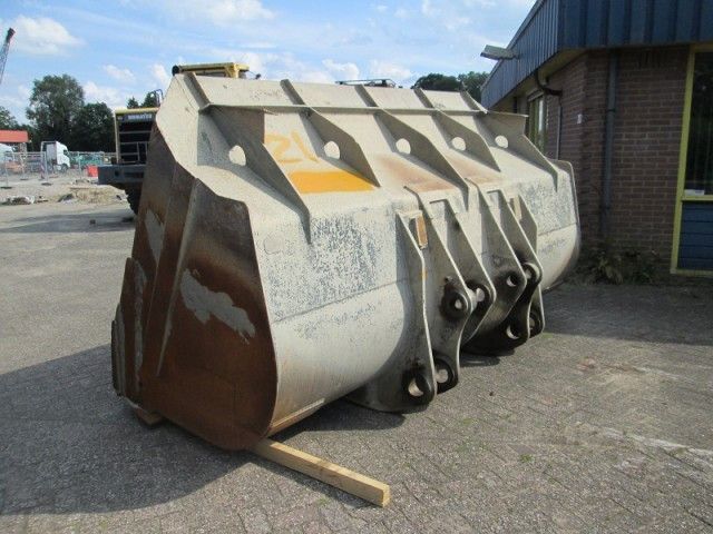 Hyundai HL 780-7A - Ковш для Строительной техники: фото 2 Hyundai HL 780-7A - Ковш для Строительной техники: фото 2