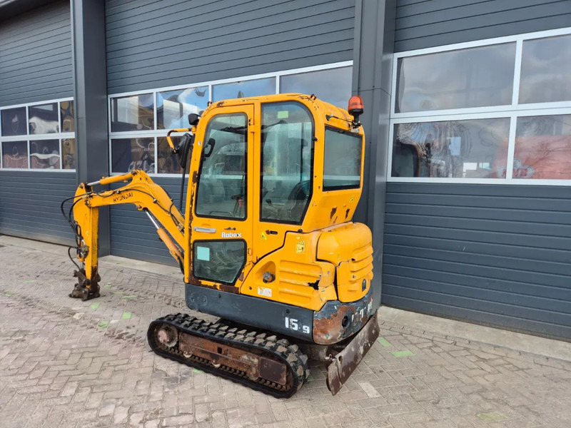 Hyundai R16-9 - Мини-экскаватор: фото 3 Hyundai R16-9 - Мини-экскаватор: фото 3