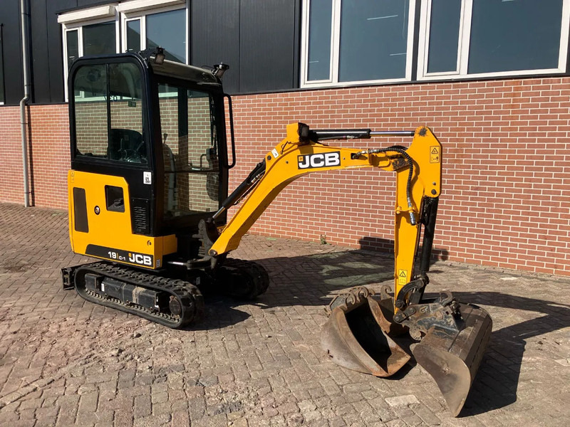 JCB 19C-1 - Мини-экскаватор: фото 4 JCB 19C-1 - Мини-экскаватор: фото 4